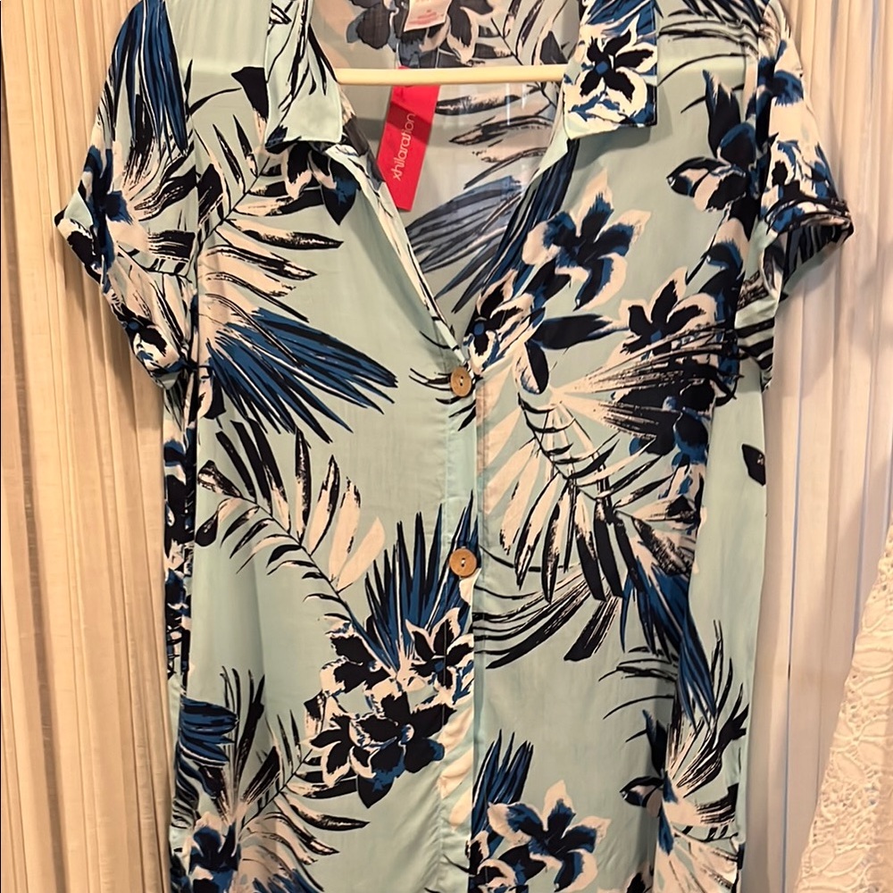 Xhilaration Green Short Sleeve Button Down Coverup
